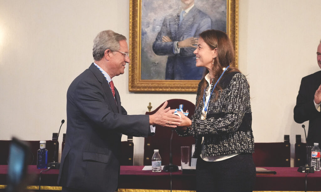 becas de investigación posdoctorales y postdoctorado
